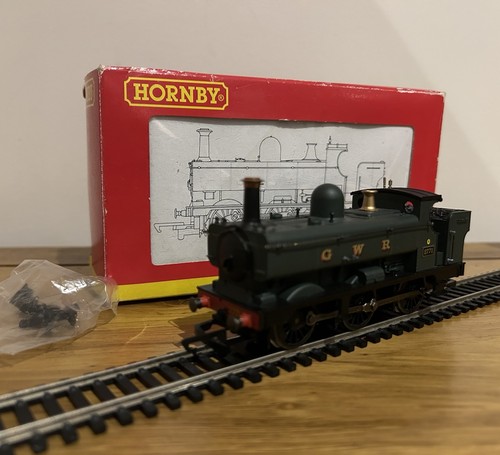 Hornby r2198 gwr 0 - 0-6-0, class