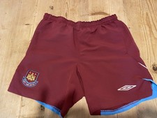 West Ham Shorts - Claret With Blue Trim Small Umbro