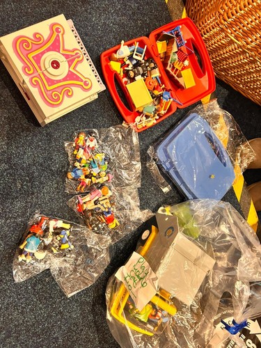 Large playmobil bundle figures - bundle,