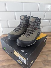La Sportiva TX5 Mid GTX UK 8 / EU 42 RRP £200