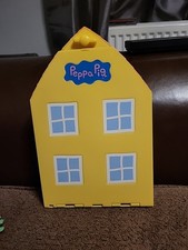 Peppa Pig House Bundle with 9 Peppa Pig Figures  Good Condition