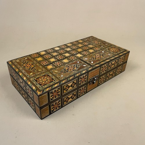 Wooden marquetry box chess set - marquetry,