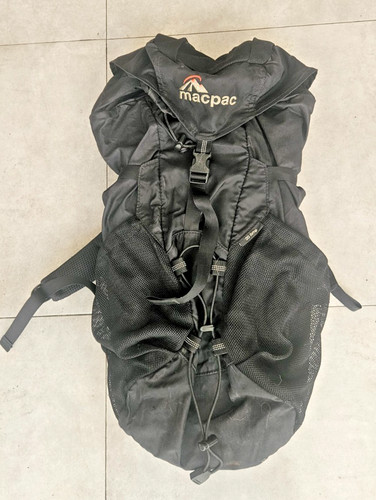 Macpac amp 20l rucksack - macpac,