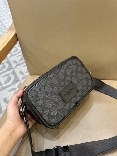 Coach wyatt cw365 signature - coach,