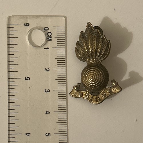 Military badge ubique - -,