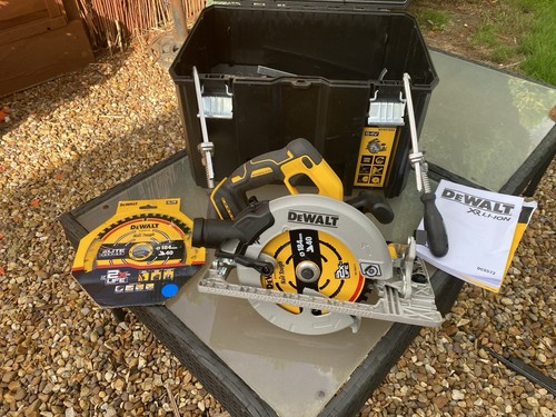 Dewalt dcs572 18v - dewalt,