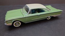 AMT 1960 FORD STARLINER