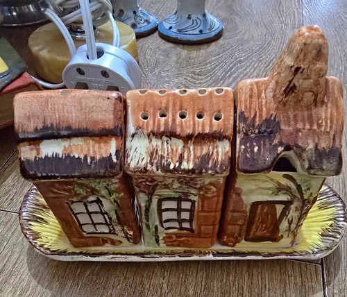 Vintage price bros cottage - vintage,