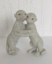 Fountasia Meerkats Hugging