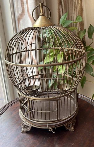 Vintage solid brass - brass, globe