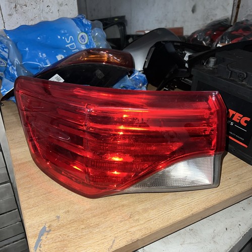 Toyota avensis tail - light, rear