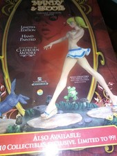 Mandy & Skoots statue rare