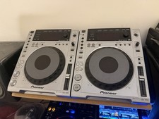2 x Pioneer CDJ 850s And 1x pioneer Djm 900 Mixer