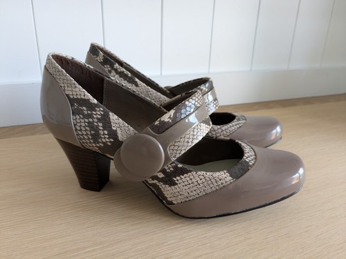 Clarks block heel - mary, jane