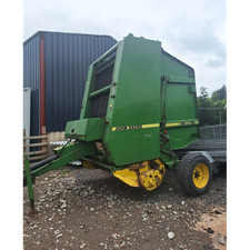 John Deere 550 Round Hay Baler