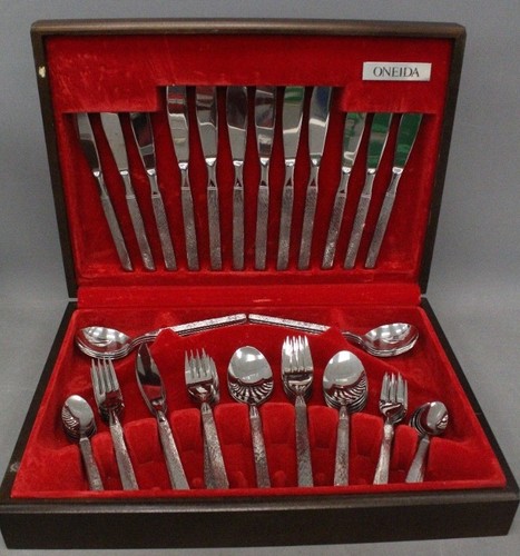 68pcs vtg oneida - oneida, stainless