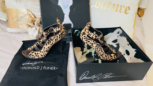 Donald pliner neiman marcus - pliner,
