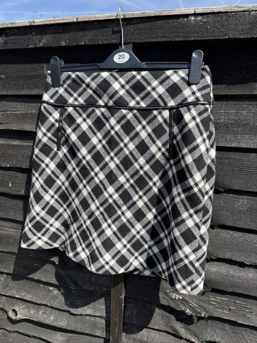 Mini skirt - mini,