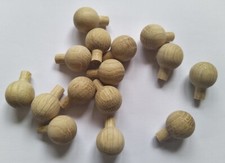 Oak small wooden shaker pegs - oak,
