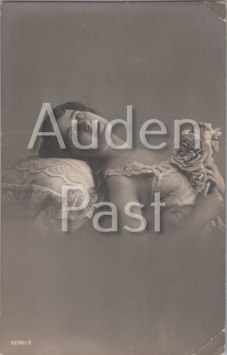 Vintage elegant woman - elegant,