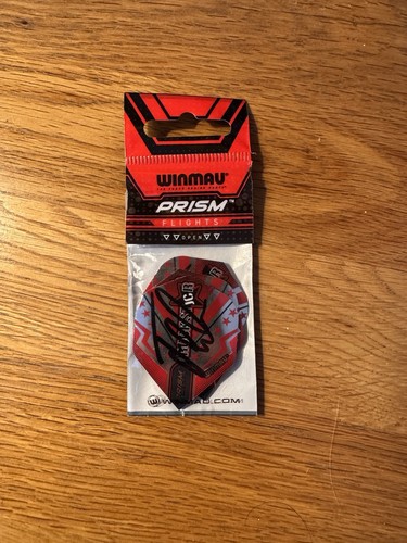 Joe cullen signed darts - joe,