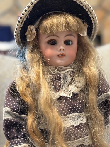 Antique bisque dep - bisque,