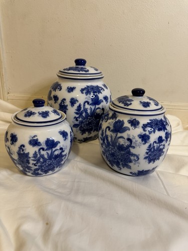 Vintage blue white - white, jar
