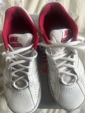 Nike T-Lites XI Ladies White Trainers Size 6 Pre-owned Great Condition