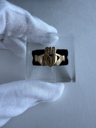Vintage irish claddagh - vintage,