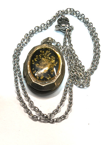 Vintage style oval locket - vintage,