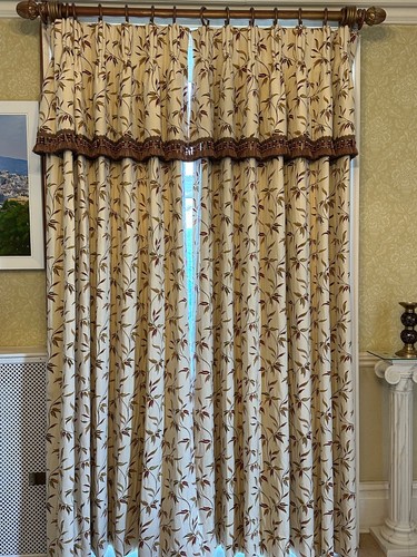 Curtains used pairs with - used,