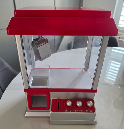 Arcade candy grabber - candy,