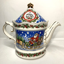 Vintage Sadler Christmas Eve Teapot | Staffordshire | Small - 500ml