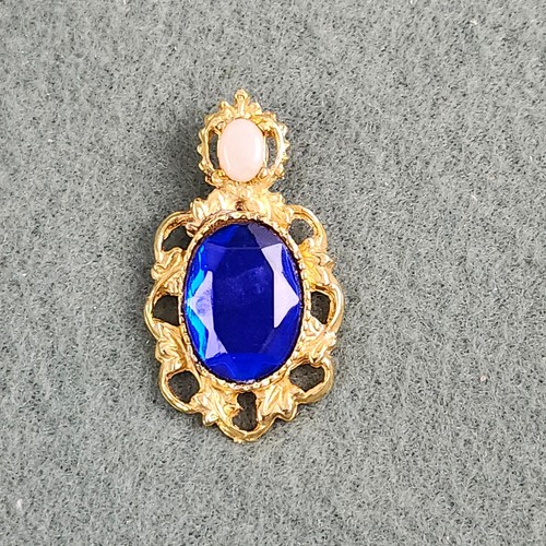 Vintage gold tone - vintage, sapphire