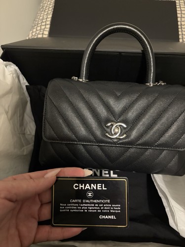 Chanel black chevron caviar - chevron,