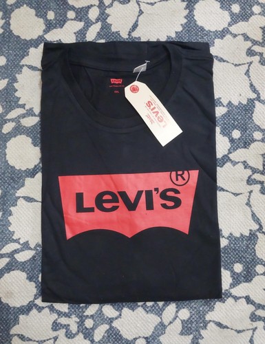Levi crew neck short sleeve - neck,