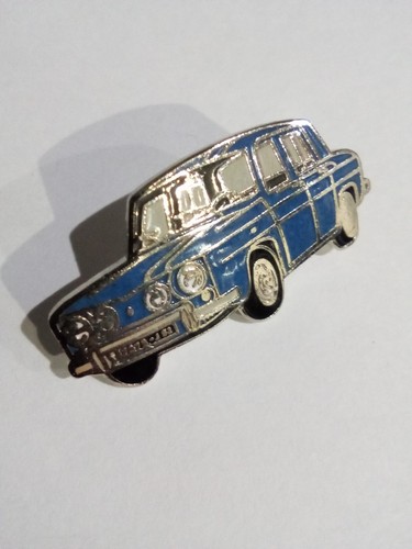 Superb pin renault - pin's,