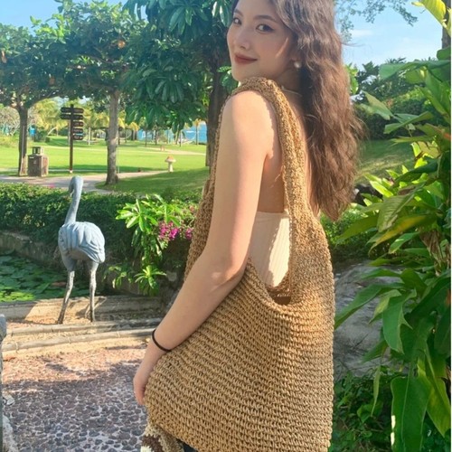 Women woven straw shoulder - women,