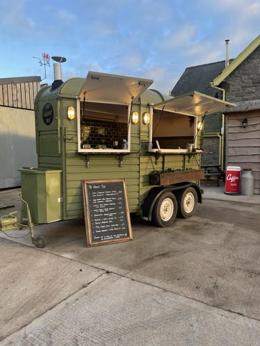 Food drinks trailer - food/drinks,