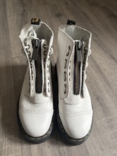 Dr. Martens White Sinclair