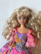 Vintage Sindy Doll, Petra