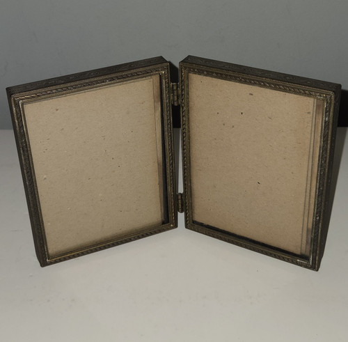 Vtg hinged double photo frame - hinged,