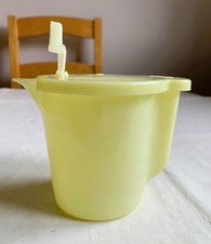 Vintage Tupperware Pale Yellow