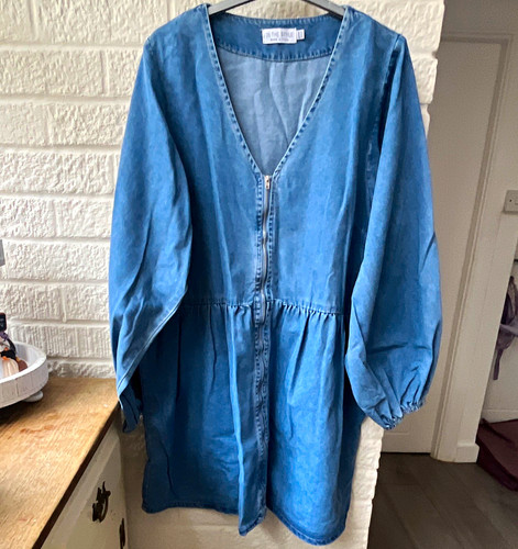 The style blue denim mini - style,