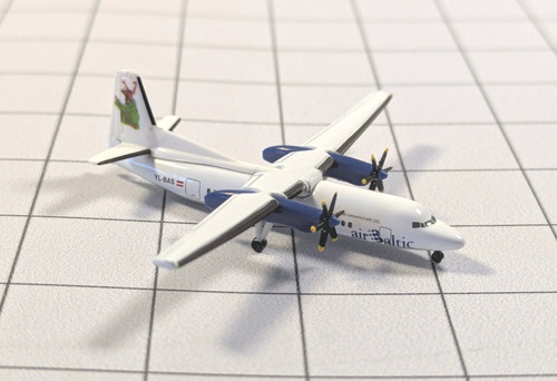 Air baltic fokker - baltic,