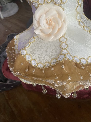 Noble and gorgeous handmade - gorgeous,