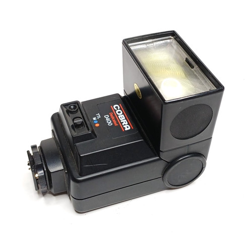 Cobra d400 dedicated flash - dedicated,