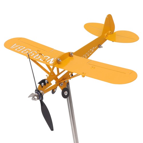 Apiper cub airplane - j3,