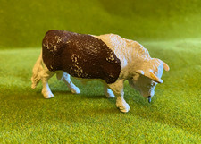 BRITAINS Hereford Bull with