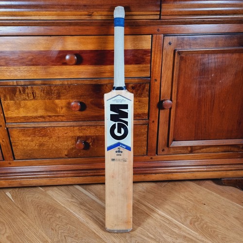 Octane cricket bat - f2,